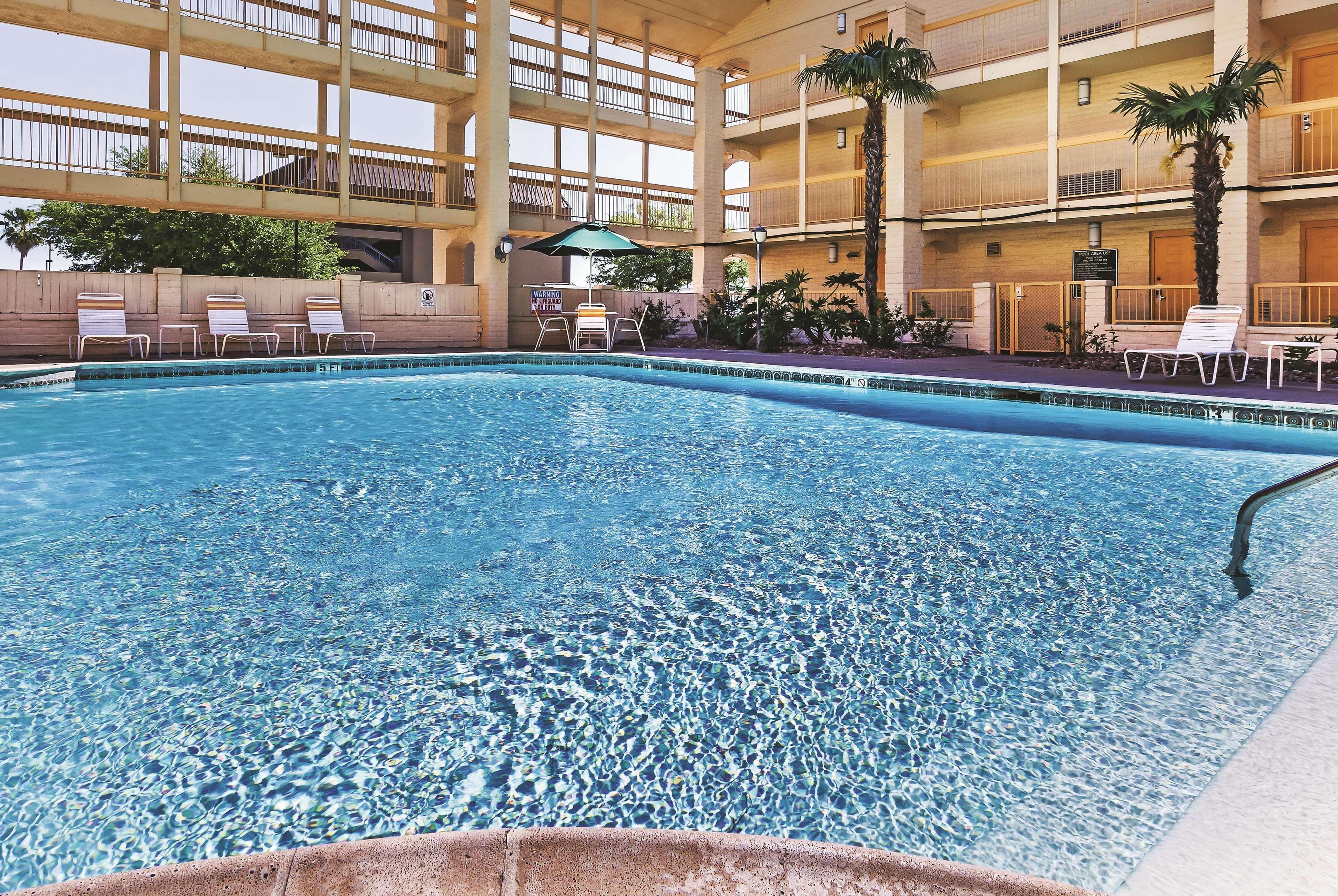 Travelodge By Wyndham Houston Cy-Fair מראה חיצוני תמונה