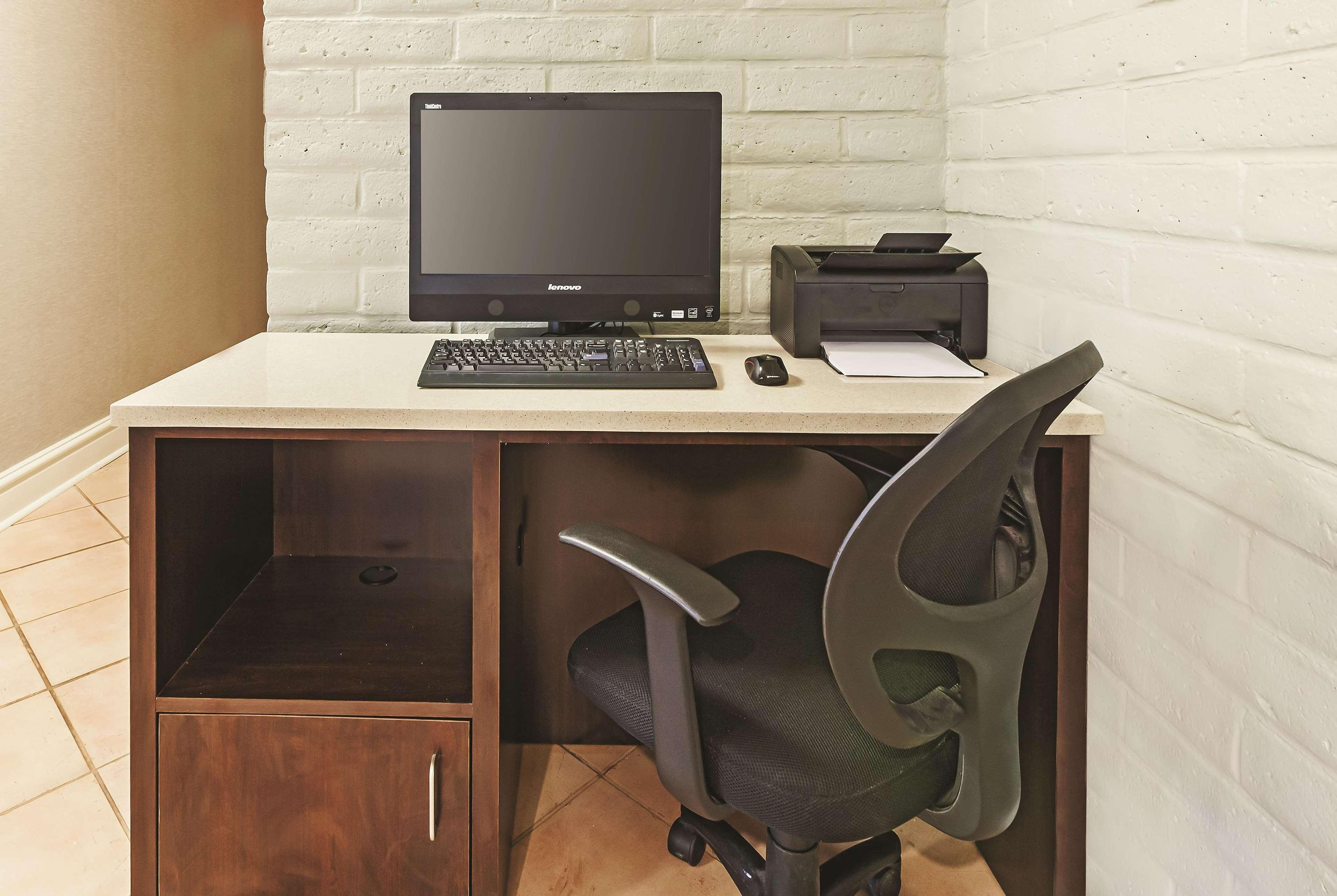 Travelodge By Wyndham Houston Cy-Fair מראה חיצוני תמונה