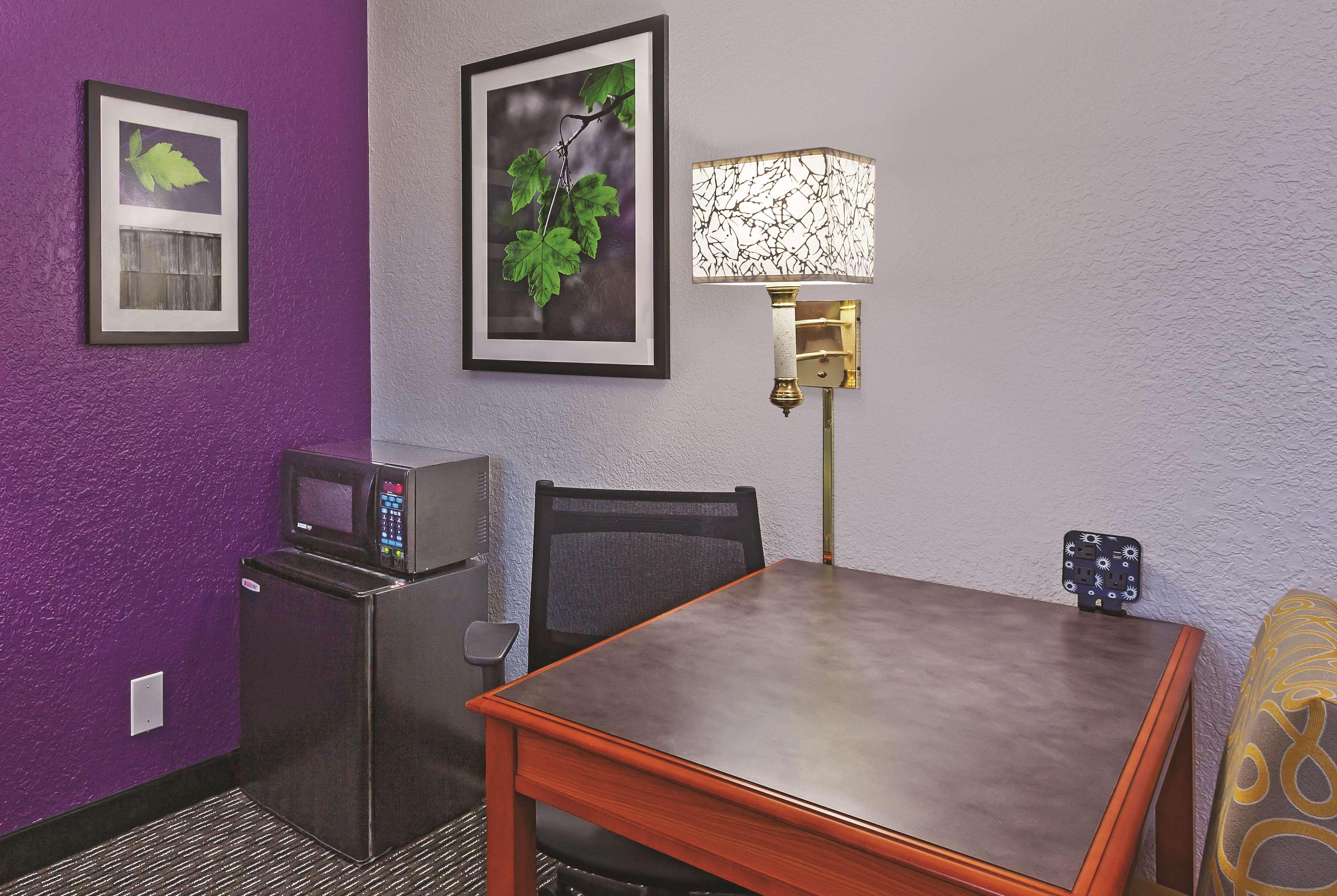 Travelodge By Wyndham Houston Cy-Fair מראה חיצוני תמונה