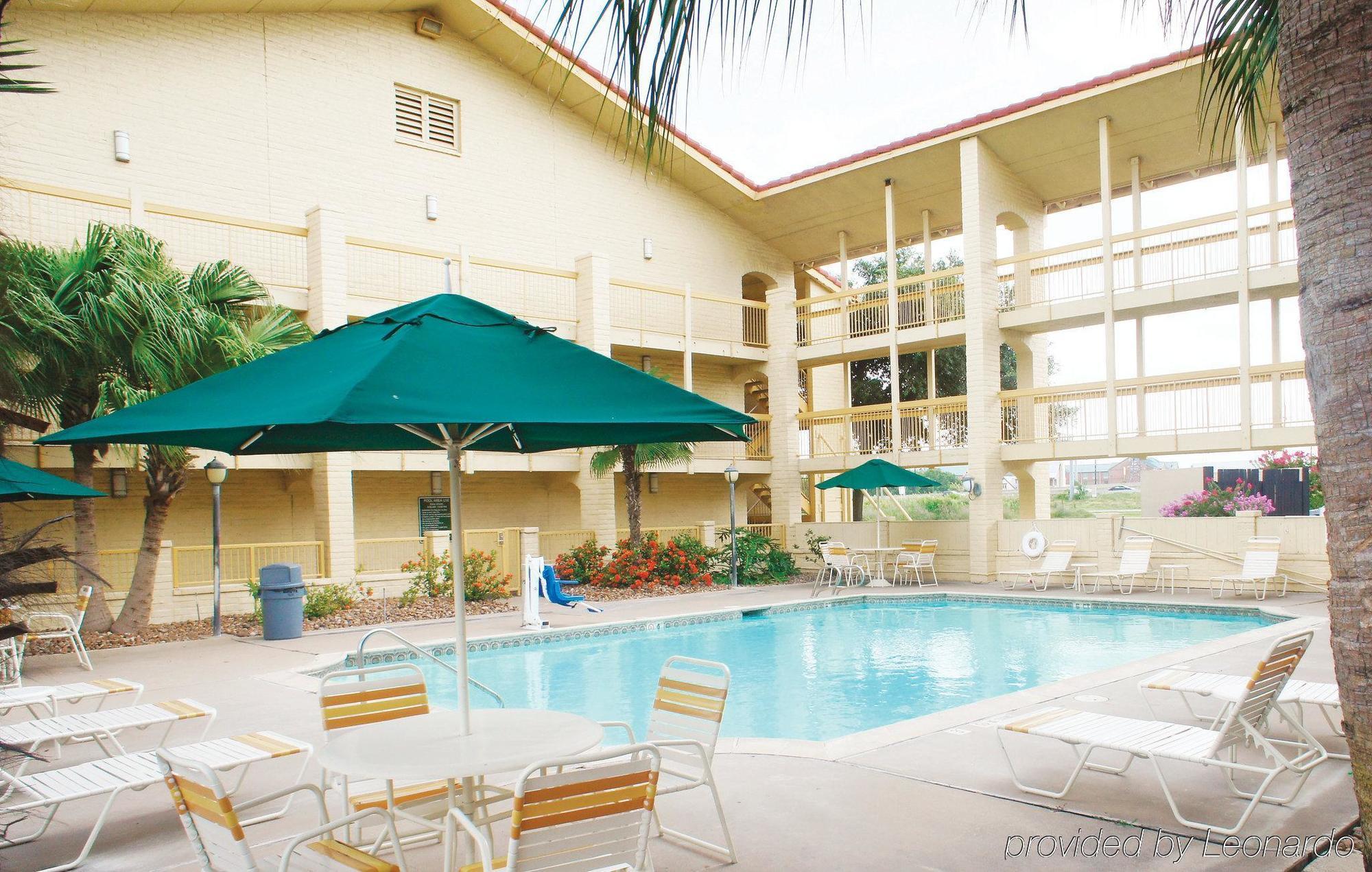 Travelodge By Wyndham Houston Cy-Fair מראה חיצוני תמונה