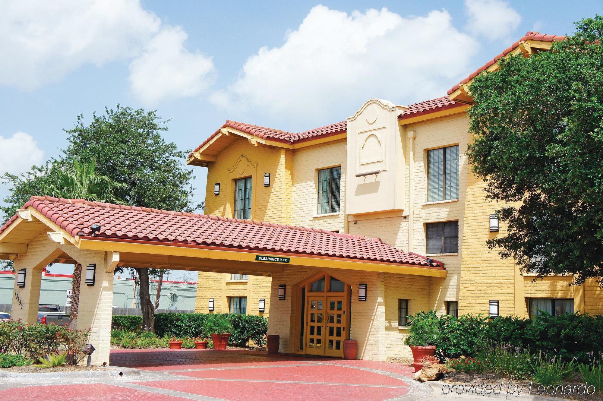 Travelodge By Wyndham Houston Cy-Fair מראה חיצוני תמונה