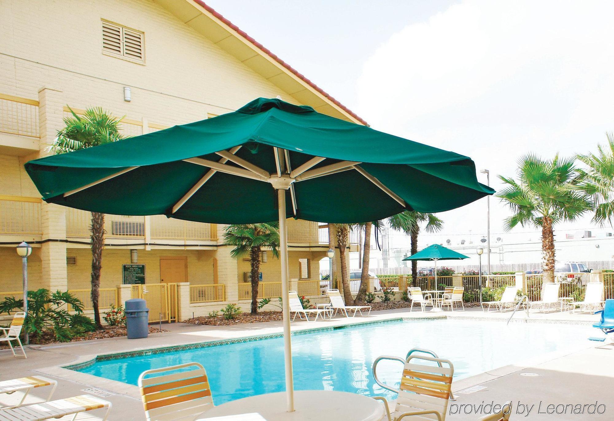 Travelodge By Wyndham Houston Cy-Fair מראה חיצוני תמונה